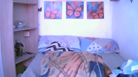 Snapshot of chiarafioree chatting on May 14, 8:37 pm ChiaraFioree online show from May 14, 8:37 pm