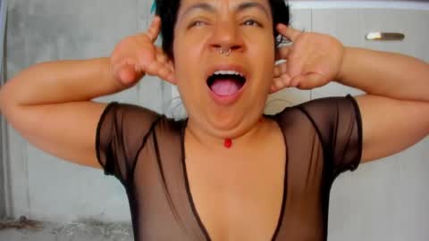 Snapshot of chiarafustox chatting on April 19, 6:10 pm Chiara fustox online show from April 19, 6:10 pm