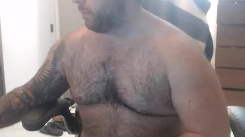 Snapshot of chicagoguy86 chatting on November 12, 4:46 am Chicagoguy86 aka Benny Cooper online show from November 12, 4:46 am