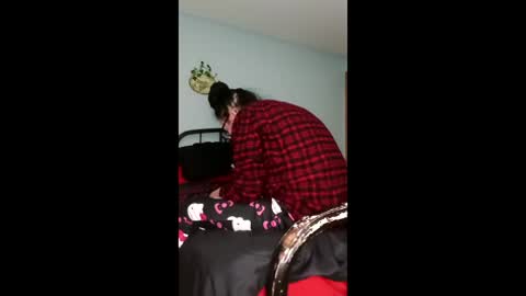 Snapshot of chichibird chatting on February 20, 7:10 am chichibird online show from February 20, 7:10 am