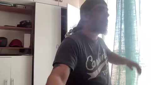 chicorizo online show from March 28, 2:27 pm