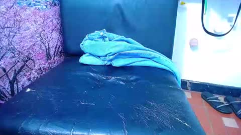 Chikys   online show from November 28, 4:31 pm