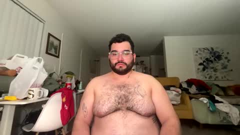 chillcub130895 online show from June 3, 6:16 am