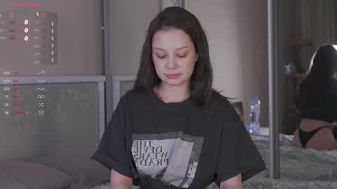 Snapshot of chillgirlll chatting on February 27, 4:29 pm Nicole online show from February 27, 4:29 pm