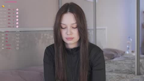 Snapshot of chillgirlll chatting on March 21, 5:23 am Nicole online show from March 21, 5:23 am