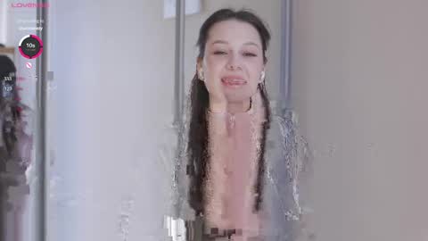 Snapshot of chillgirlll chatting on March 22, 5:33 am Nicole online show from March 22, 5:33 am