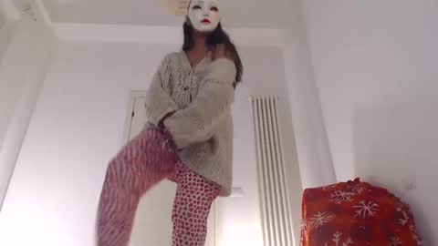 yoursensualparadise online show from February 1, 7:13 pm