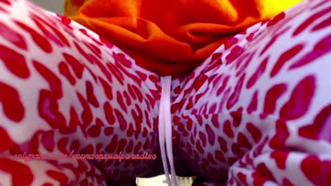 yoursensualparadise online show from February 5, 9:40 pm