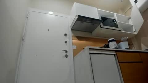 yoursensualparadise online show from October 3, 7:05 am