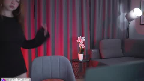 chillwithstacy online show from September 23, 8:45 pm