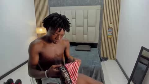 chimi88 online show from October 6, 11:51 am