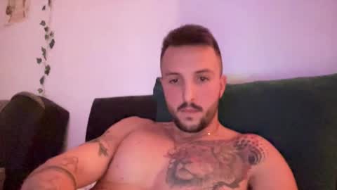 Sugar online show from October 4, 5:33 pm