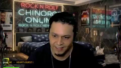 Snapshot of chinoroz12 chatting on July 18, 7:06 pm Enrique online show from July 18, 7:06 pm