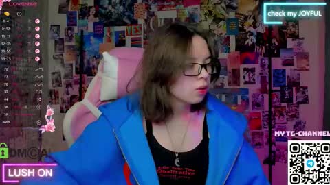 Snapshot of chio_mio chatting on September 19, 2:57 am chio_mio online show from September 19, 2:57 am