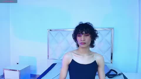 chipi_tay online show from October 4, 7:12 pm