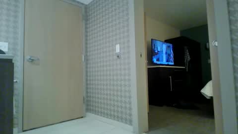 Snapshot of chippy70 chatting on November 10, 8:13 am chippy70 online show from November 10, 8:13 am