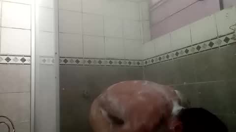 Snapshot of chispahot69 chatting on December 19, 12:06 am chispahot69 online show from December 19, 12:06 am