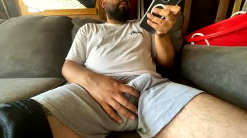 Snapshot of chivasclippers chatting on July 31, 9:14 pm alejandro online show from July 31, 9:14 pm