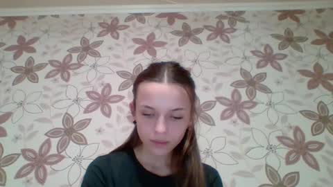 chloe45673 online show from June 12, 9:57 pm