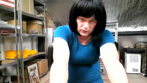 Snapshot of chloe_alchemi chatting on April 10, 12:21 pm Chloe Alchemi online show from April 10, 12:21 pm