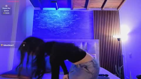 chloe_bluee_ online show from March 20, 11:26 am