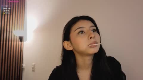 chloe_bluee_ online show from March 23, 1:26 pm