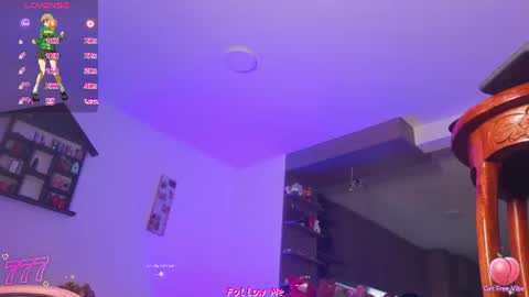 chloe_cooperr online show from July 13, 10:23 pm