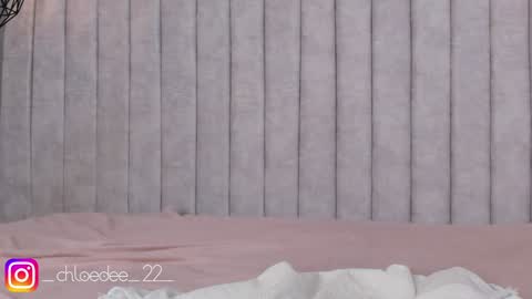 Chloe online show from December 31, 1:30 pm