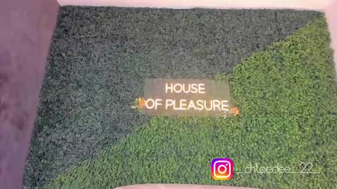 Snapshot of chloe_dee_ chatting on October 5, 12:58 pm Chloe online show from October 5, 12:58 pm