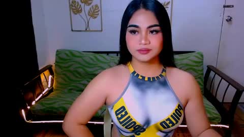 Snapshot of chloe_elsher chatting on May 19, 8:42 am Ts Chloeeeeee online show from May 19, 8:42 am