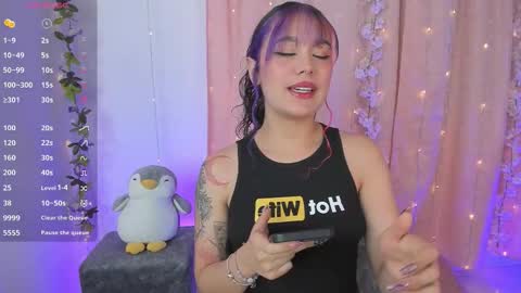 Chloe  online show from November 12, 2:01 am