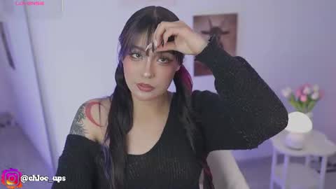 Snapshot of chloe_evans12 chatting on June 15, 7:54 am Chloe online show from June 15, 7:54 am
