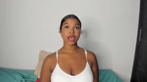 chloe online show from September 19, 11:05 pm