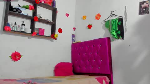 Chloe Evanx  online show from November 6, 2:45 am