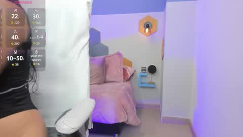 Snapshot of chloe_fischer chatting on October 11, 3:43 pm Chloe online show from October 11, 3:43 pm