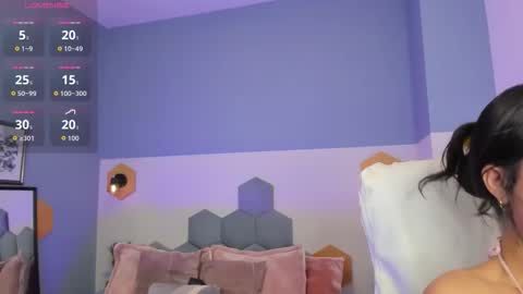 Snapshot of chloe_fischer chatting on October 28, 2:53 pm Chloe online show from October 28, 2:53 pm