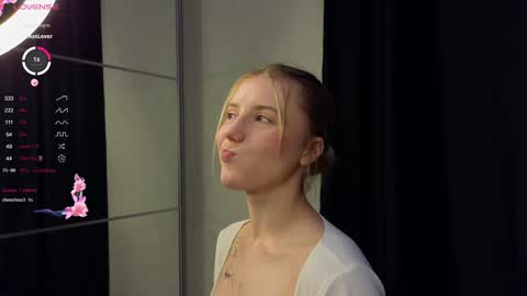 Arianaa Mourrr online show from January 14, 5:30 am