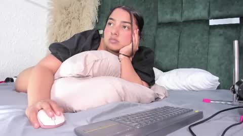 Chloe online show from June 13, 7:23 pm