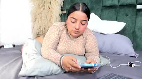 Snapshot of chloe_jackson25 chatting on July 12, 6:54 pm Chloe online show from July 12, 6:54 pm