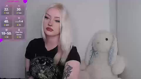 Chloe Levine online show from September 20, 1:28 am