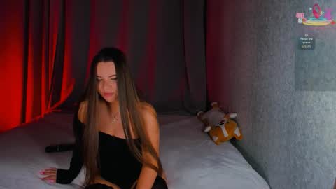 Chloe online show from October 27, 9:08 pm