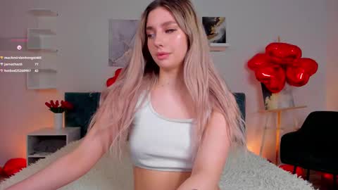 Chloe Lov GTM2 Mon Tue Thu Sat Sun 0400am - 1030m online show from February 11, 4:01 am