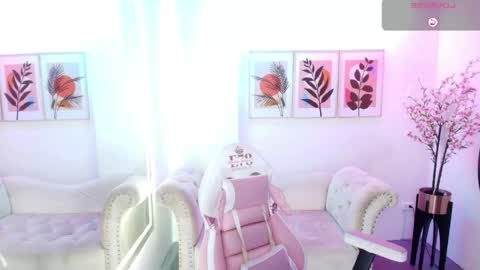 Snapshot of chloe_meoww chatting on April 27, 12:14 pm Chloe online show from April 27, 12:14 pm