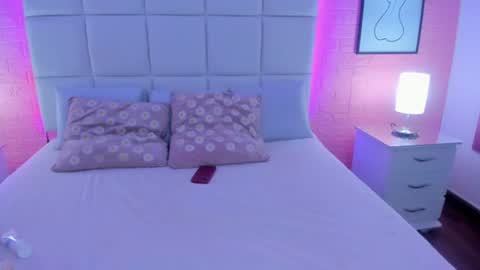 cloe online show from June 27, 4:28 am