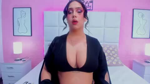 cloe online show from July 12, 4:03 am
