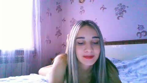 chloe_patek online show from December 20, 11:39 am