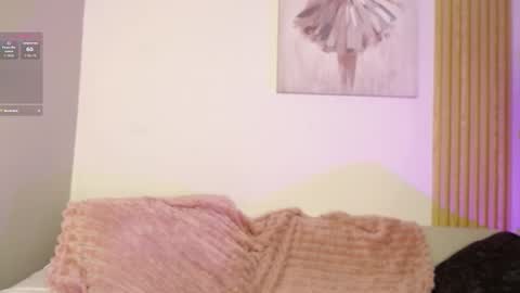 Snapshot of chloe_peach_ chatting on March 10, 12:10 pm chloe_peach_ online show from March 10, 12:10 pm
