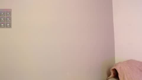 Snapshot of chloe_peach_ chatting on March 27, 12:27 pm chloe_peach_ online show from March 27, 12:27 pm