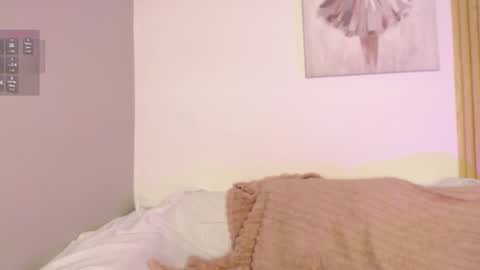 Snapshot of chloe_peach_ chatting on March 29, 12:38 pm chloe_peach_ online show from March 29, 12:38 pm