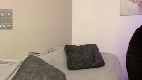 Snapshot of chloe_peach_ chatting on April 18, 11:58 am chloe_peach_ online show from April 18, 11:58 am